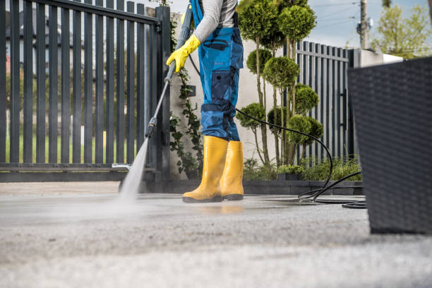 Best Commercial Building Pressure Washing  in Grantsburg, WI